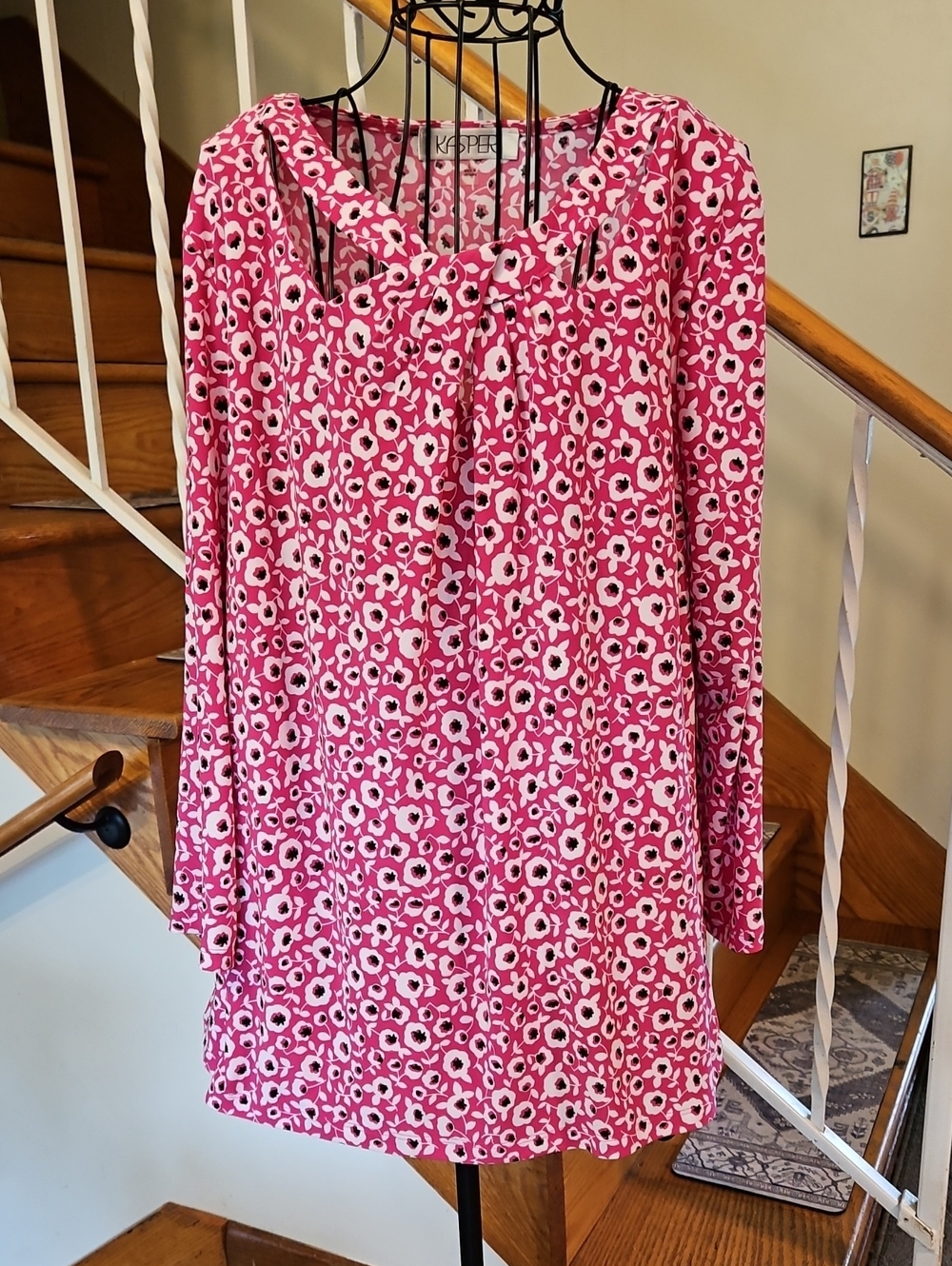 👚Kasper Pink Floral Print Long Sleeve Blouse
